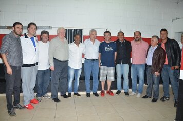 Foto - Jogo beneficente entre amigos do Tupãzinho e Marcelinho "Carioca"