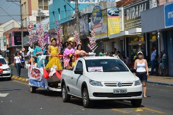 Foto - Tupã;* 85 anos;* desfile Avenida Tamoios - PARTE 3