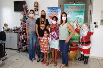 Foto - Entrega de brinquedos CRAS Sul e Leste - Força do Bem