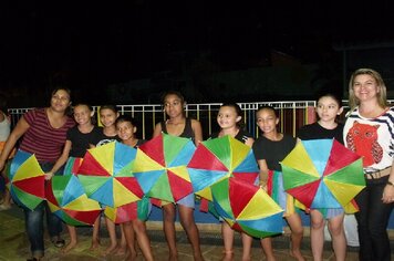 Foto - 4ª Rodada Cultural e apresentação da dança "Banho de cheiro"