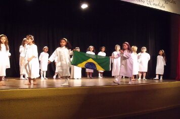 Foto - 4ª Rodada Cultural e apresentação da dança "Banho de cheiro"