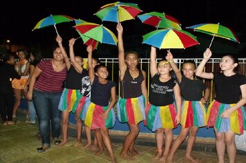 Foto - 4ª Rodada Cultural e apresentação da dança "Banho de cheiro"