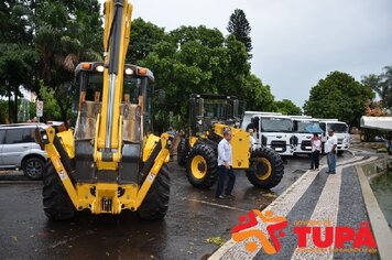 Foto - Apresentação dos novos veículos