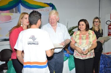 Foto - Cerimônia de formatura do Polo Regional da Beleza de Tupã