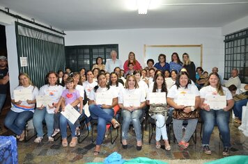 Foto - Cerimônia de formatura do Polo Regional da Beleza de Tupã