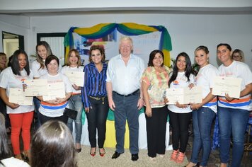 Foto - Cerimônia de formatura do Polo Regional da Beleza de Tupã