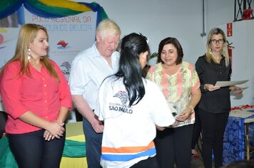 Foto - Cerimônia de formatura do Polo Regional da Beleza de Tupã