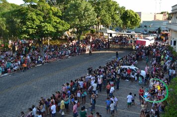 Foto - Festa do Natal de Luz 2013 para as crianças