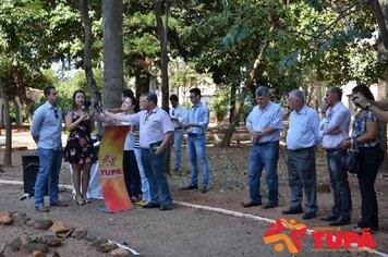 Foto - Homenagem ao fundador de Tupã