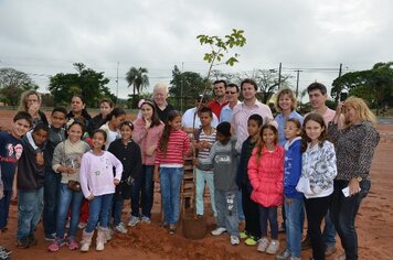 Foto - Lançamento do Parque dos Ipês;* na vicinal Tupã x Parnaso