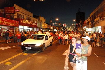 Foto - Papai Noel abre comércio tupãense