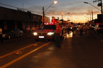 Foto - Papai Noel abre comércio tupãense