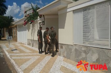 Foto - Prefeitura e Exército iniciam trabalho de eliminação do Aedes aegypti