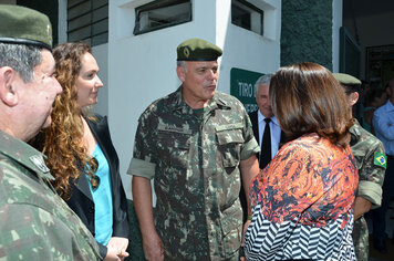 Foto - Tupã recebe visita dos generais;* comandantes militares do Sudeste