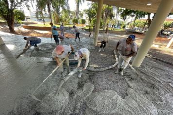 Alameda do Artesanato recebe concretagem do piso