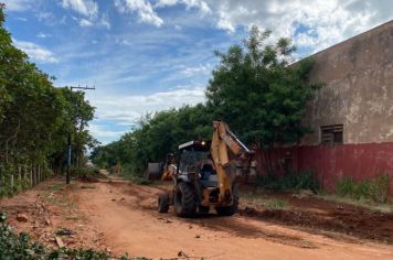 Começa a pavimentação da rua Henrique Turner Filho