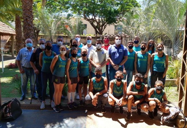 Equipe de Atletismo de Tupã firma parceria com a Casa do Garoto