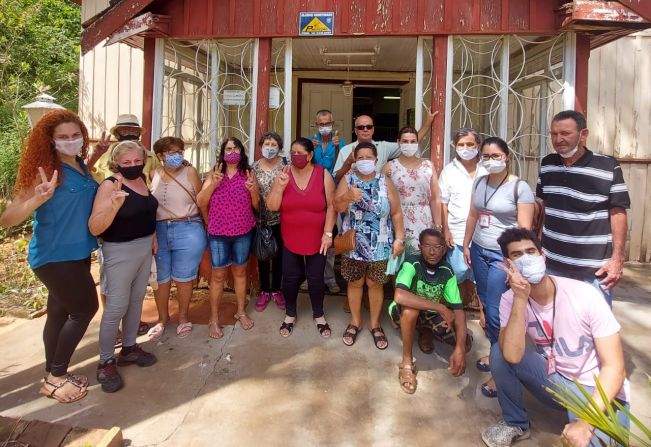 Idosos do Recanto do Idoso e da Vila Dignidade fazem passeio em Varpa