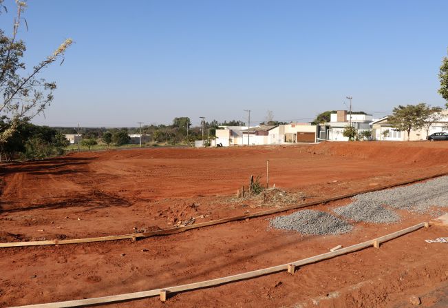 Prefeitura inicia construção de praça no Jardim Morumbi