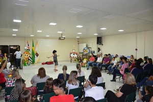 Prefeitura prestigia aniversário do Programa Escola da Família