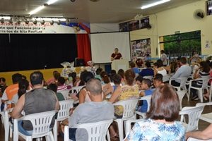 Homenagens marcam cerimônia de entrega do livro “Antologia Tupãense”